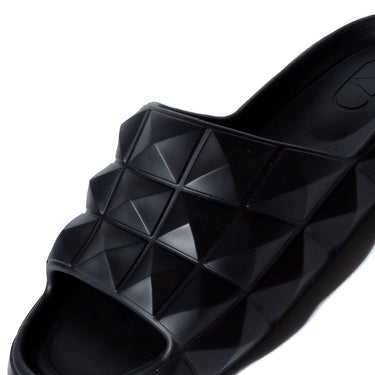 Valentino Garavani Roman Stud Turtle Slide Sandal In Rubber Black