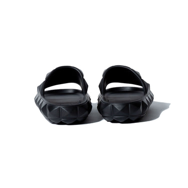 Valentino Garavani Roman Stud Turtle Slide Sandal In Rubber Black